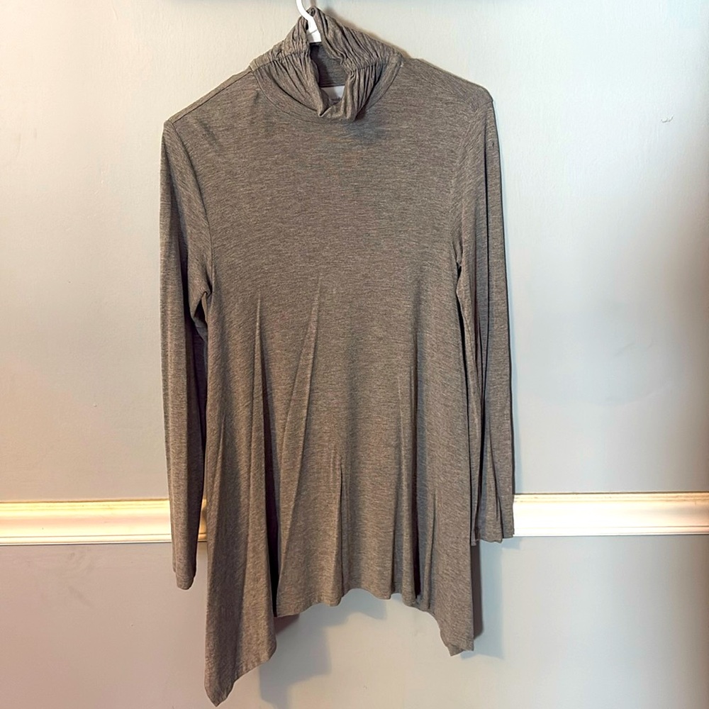 Soft Surroundings grey long sleeve flowy tunic size PXS